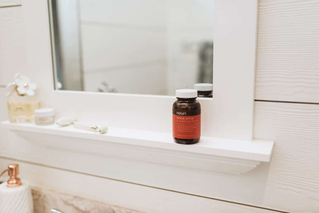Photo Bottle of supplements