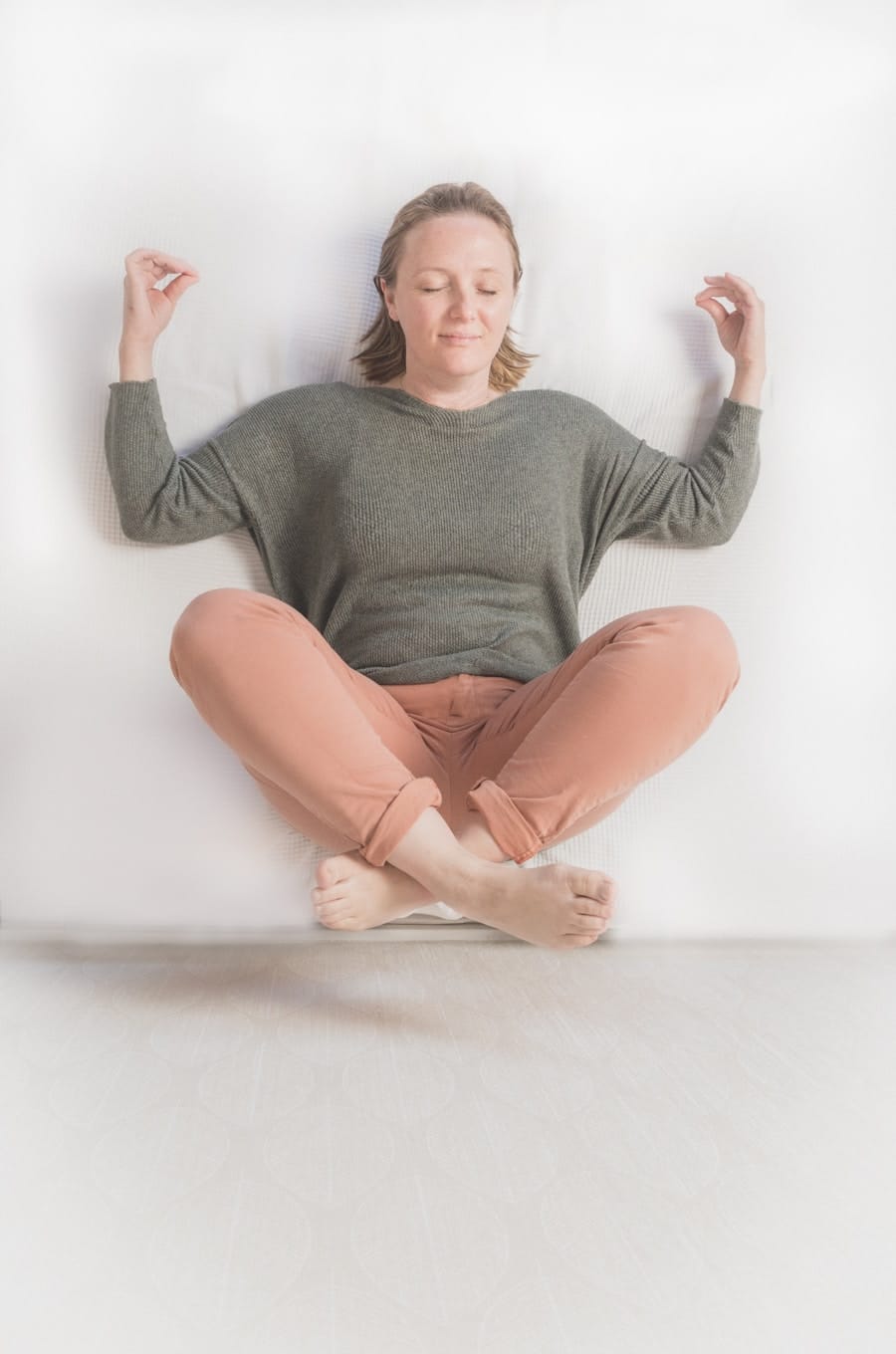 Photo "Valium Alternatives: Find Calm and Relaxation, Naturally and Safely"